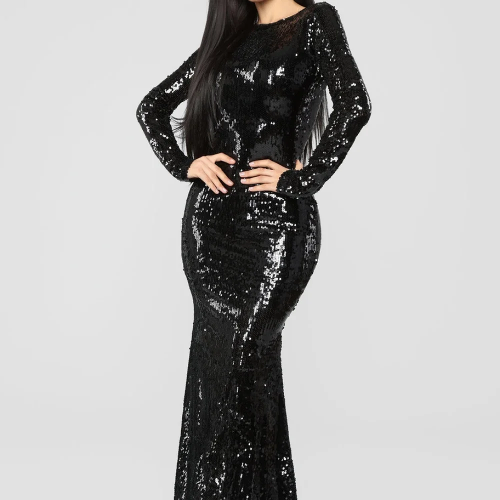 open lace back dress Sexy Black Sequin Long Sleeves Open Back Sheath Mini Prom Dresses, PD3 –  SposaBridal main image 0